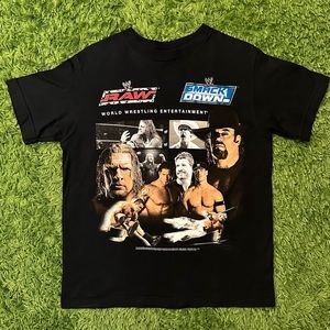 ❌SOLD❌ 2005 WWE WrestleMania 21 RAW & SMACKDOWN t-shirt sz S